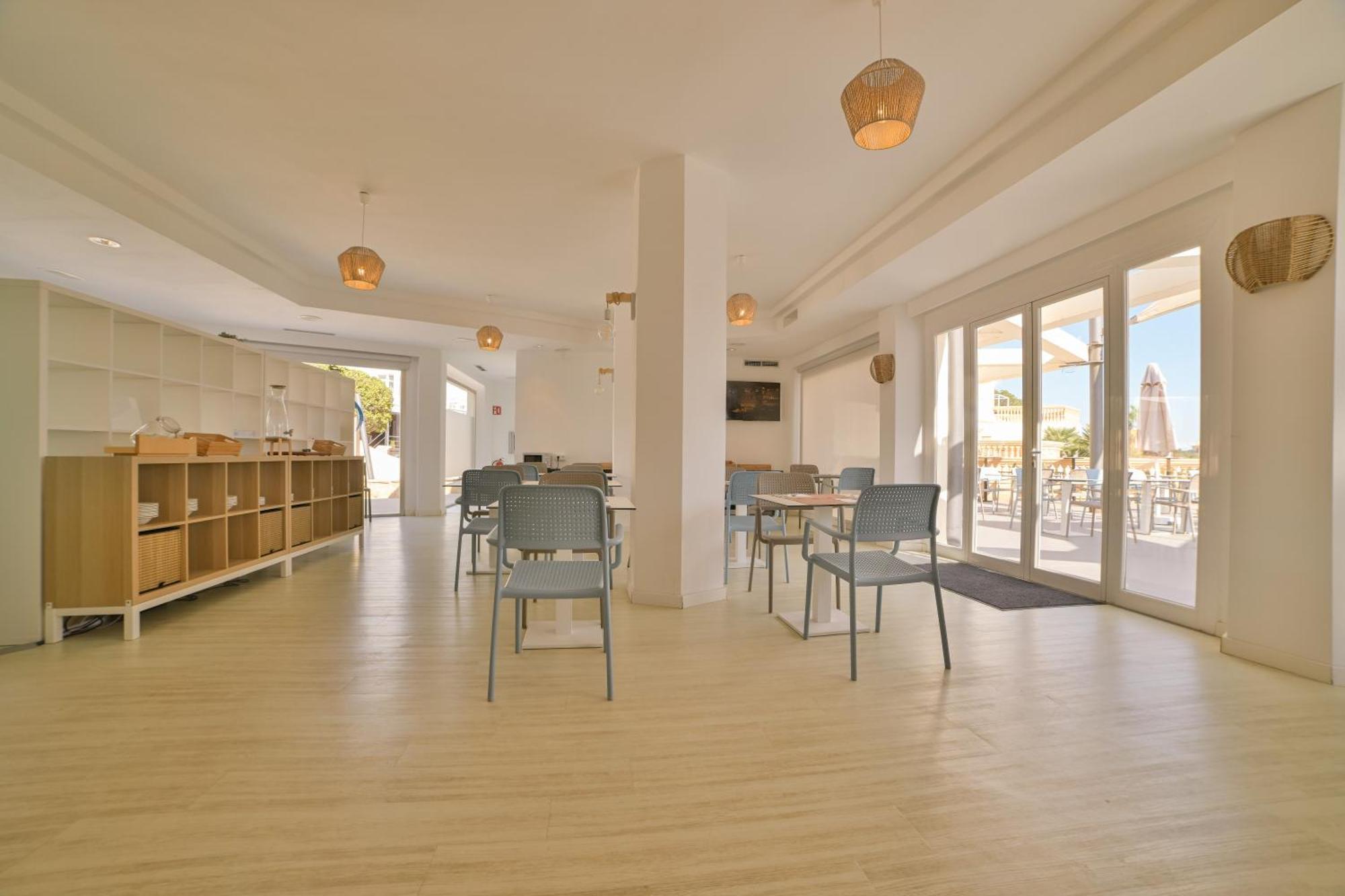 Azul Playa Apartahotel Cala Ferrera (Mallorca)